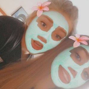 Meet your Posher, Addison